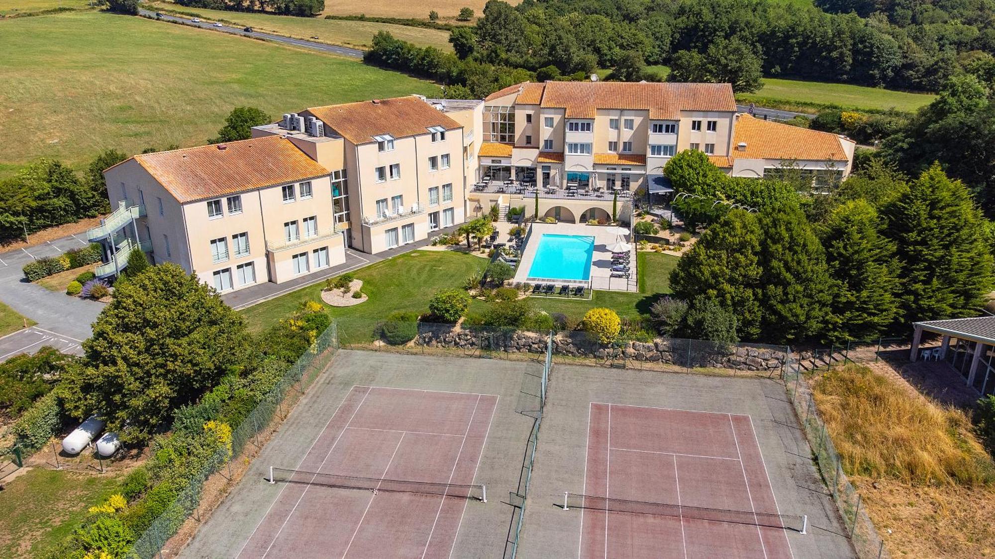 Logis Hotel Restaurant Aloe ليزيربييه المظهر الخارجي الصورة