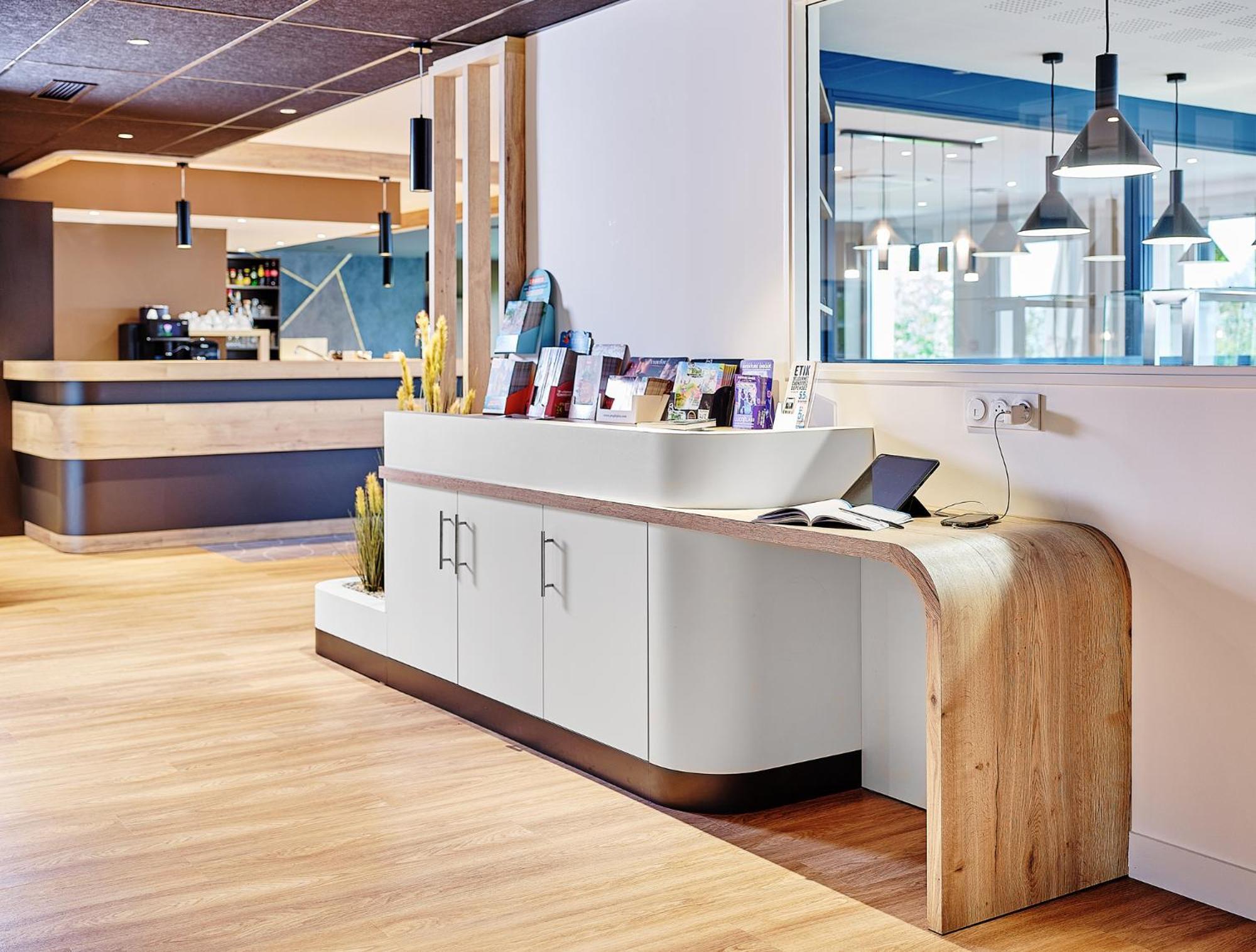 Logis Hotel Restaurant Aloe ليزيربييه المظهر الخارجي الصورة